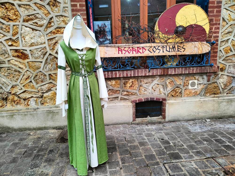 Robe elfique ou médievale verte et écrue en lin avec grande capuche ceinture et manches amples, costume pour femme mariage médiéval, celtique – Image 9